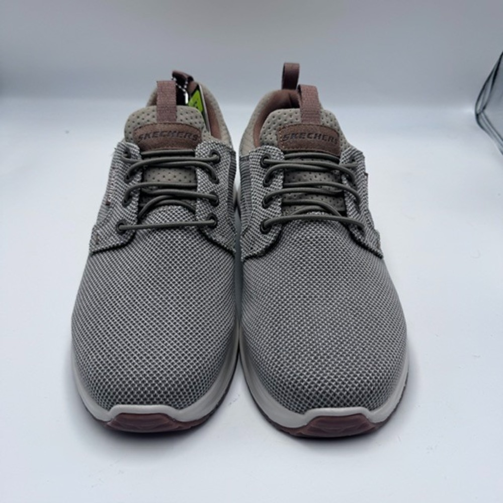 Skechers Relaxed Fit Fletch Oxley Men 9 Taupe Brown Sneaker 205078 NEW
